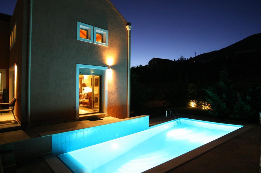 Erofili Villas Lourdata  Zimmer foto